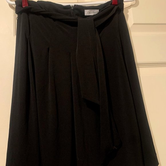 Calvin Klein Pleated Skirt with Self Belt Black Size S - Picture 1 of 3